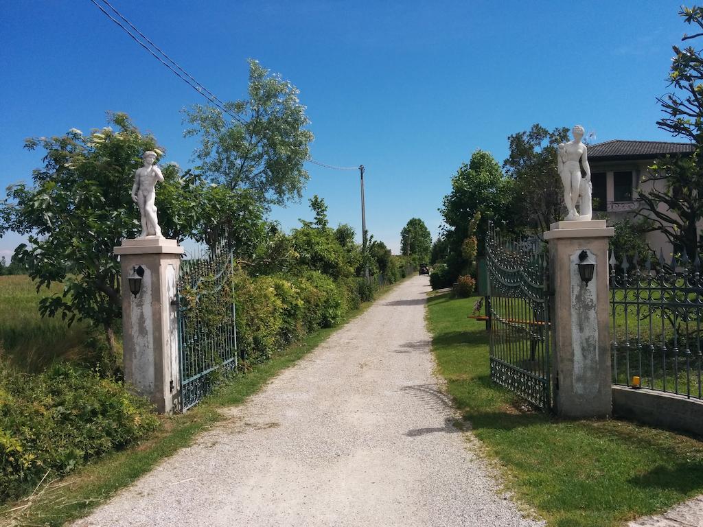 Agriturismo La Chioccia Campagna Lupia Exteriör bild